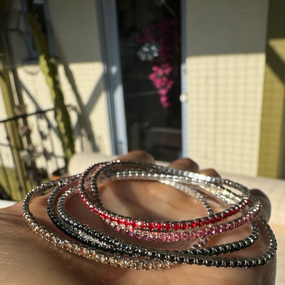 5 piece silver elastic Multicolor rhinestone bracelet set NEW - Picture 3 of 9